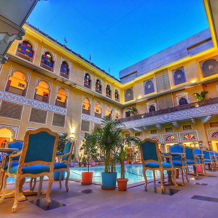 Nirbana Palace - A Heritage Hotel And Spa Jaipur Exteriör bild