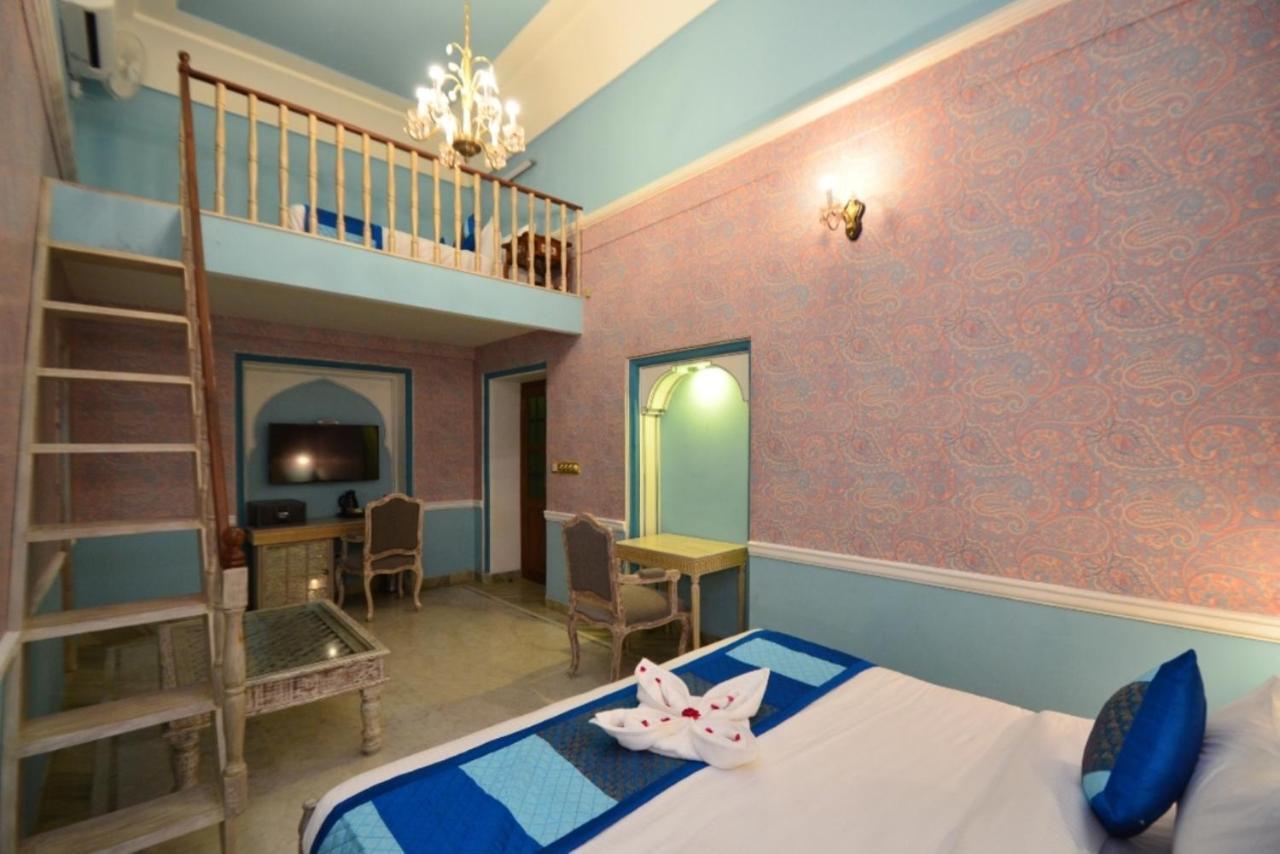 Nirbana Palace - A Heritage Hotel And Spa Jaipur Exteriör bild