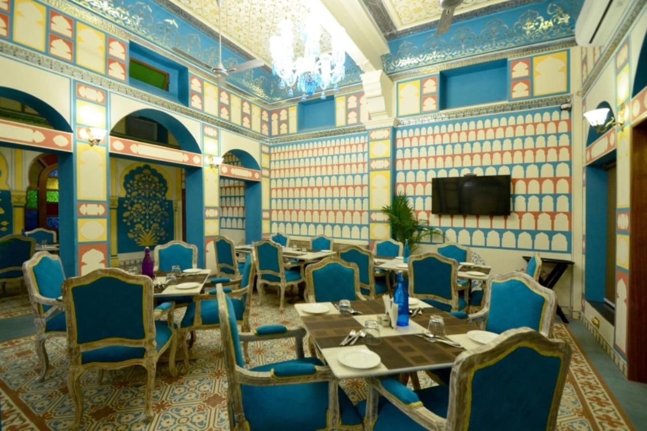 Nirbana Palace - A Heritage Hotel And Spa Jaipur Exteriör bild