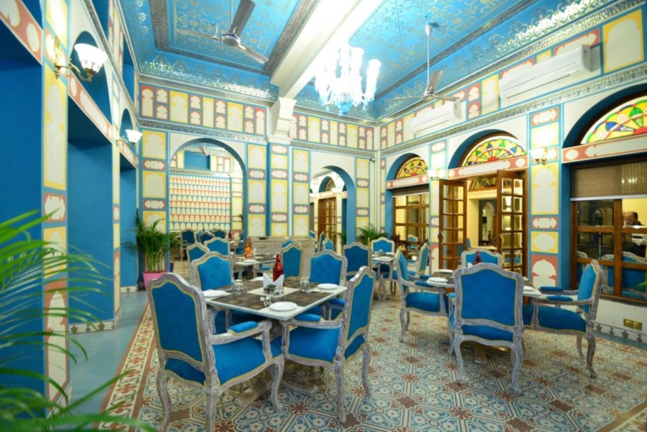 Nirbana Palace - A Heritage Hotel And Spa Jaipur Exteriör bild