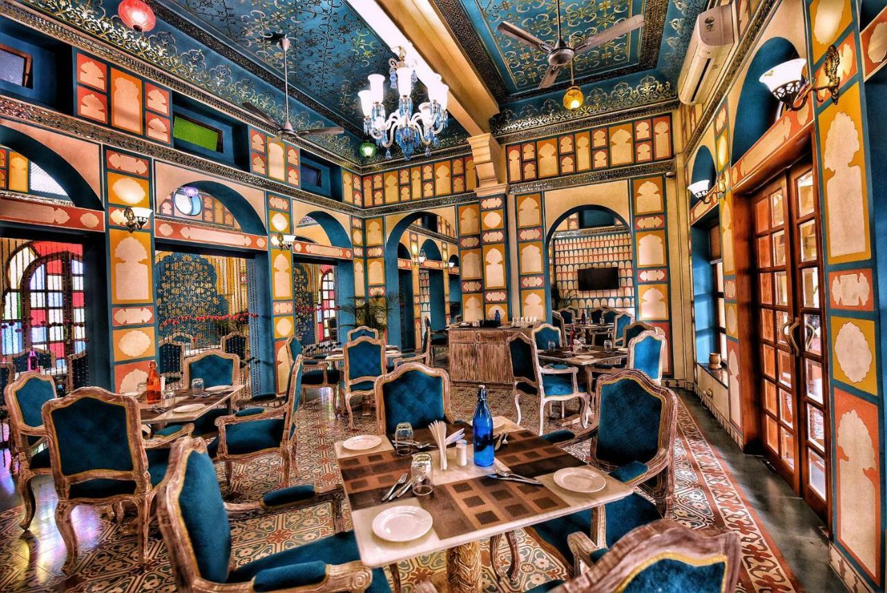 Nirbana Palace - A Heritage Hotel And Spa Jaipur Exteriör bild