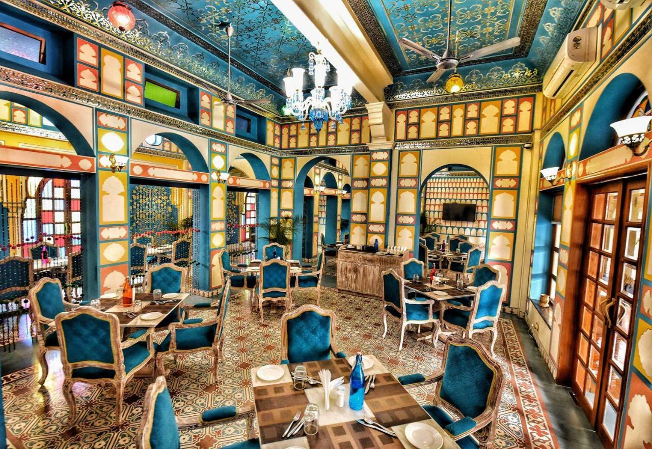 Nirbana Palace - A Heritage Hotel And Spa Jaipur Exteriör bild