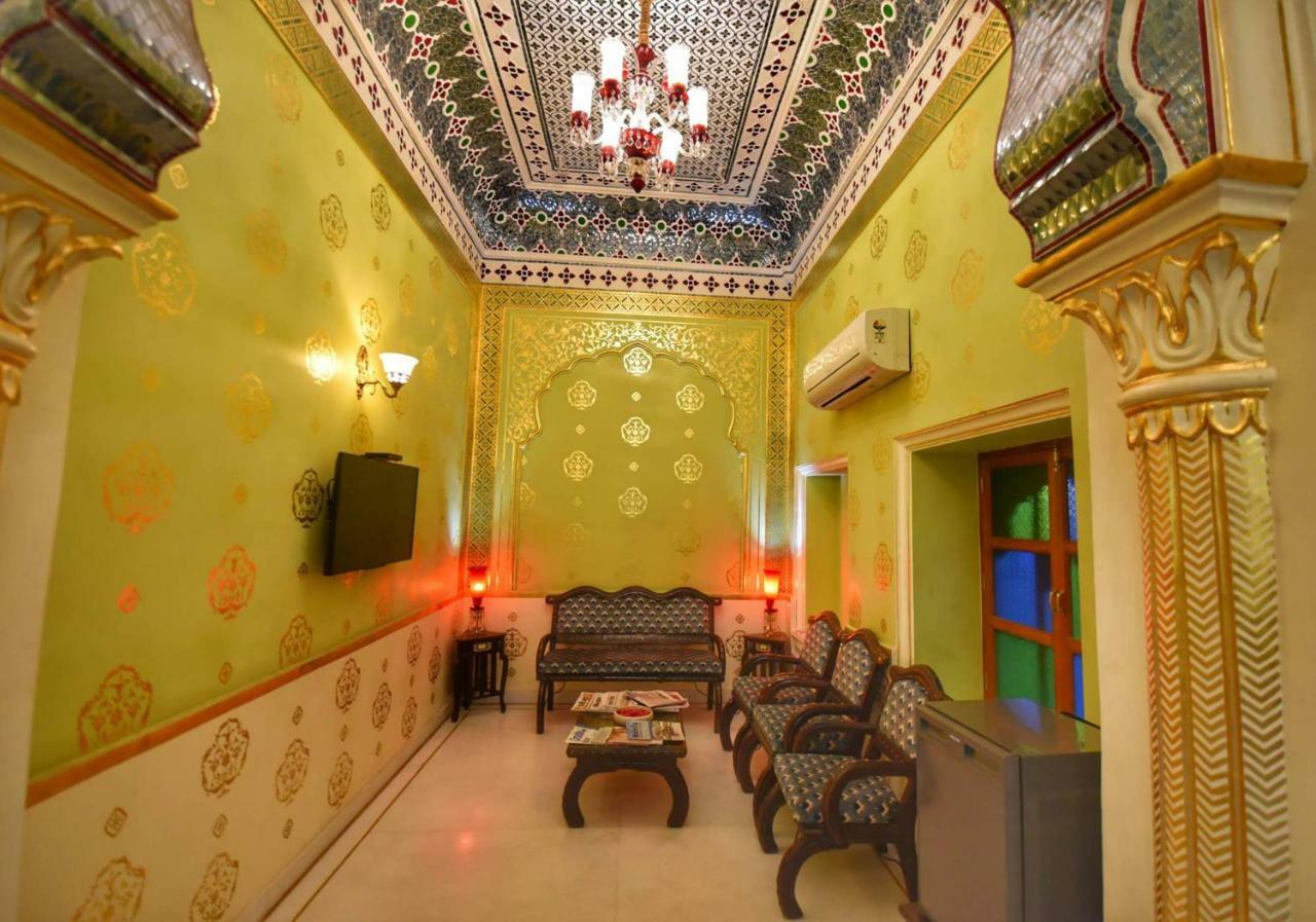 Nirbana Palace - A Heritage Hotel And Spa Jaipur Exteriör bild